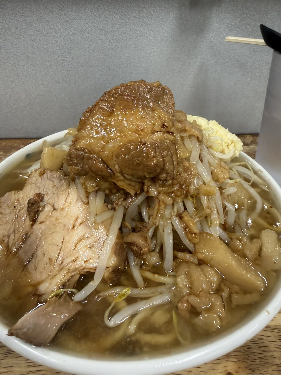 aki53474410's tweet photo. ラーメンマルタ
大ラーメン全マシ
周年祭の前日に来てしまった
なんか麺が細くなったような

明日は混むのかなー https://t.co/l4bwLKM2qq