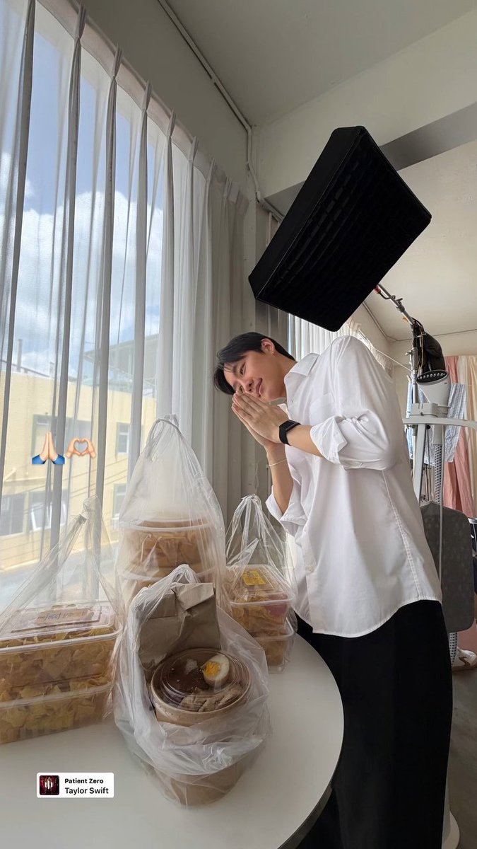 _TipsyGnome_'s tweet photo. Food support from fans 🖤

#MSIWAT https://t.co/NFYmsU8yEb