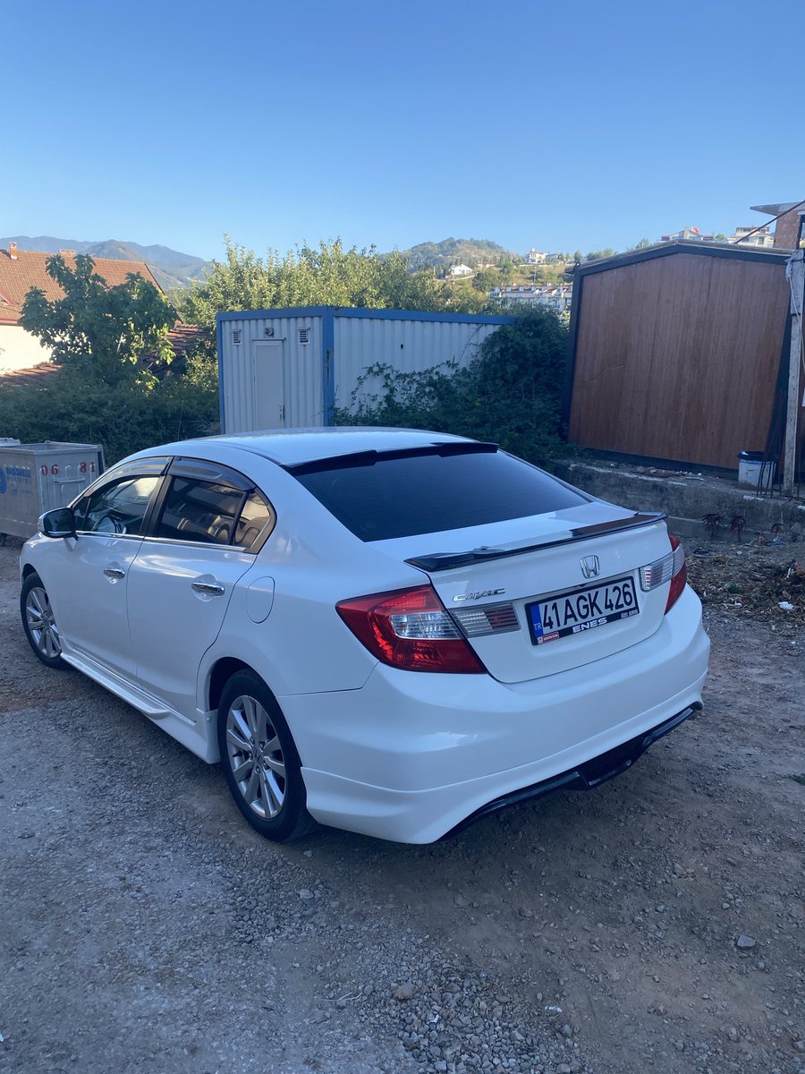 flzatalayy's tweet photo. Yeni bebeğim 😍 Esprili plaka🧿
Hep neden Honda diyorlar ..

Mercedes alana kadar en iyisidir kendileri 🤍 https://t.co/zeAEaxy7sF