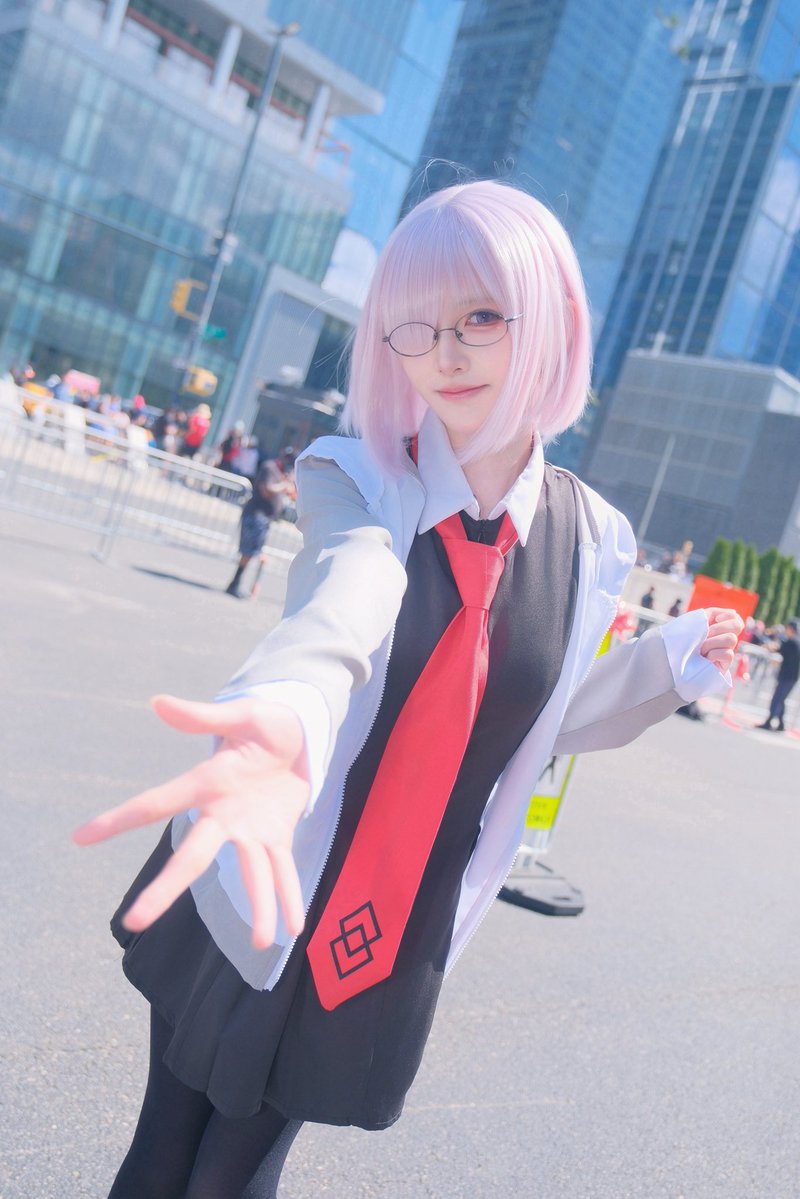 suiika_desuwa's tweet photo. #fgo   #mashkyrielight #マシュキリエライト #cosplayㅤ https://t.co/IJJvo8LXQV