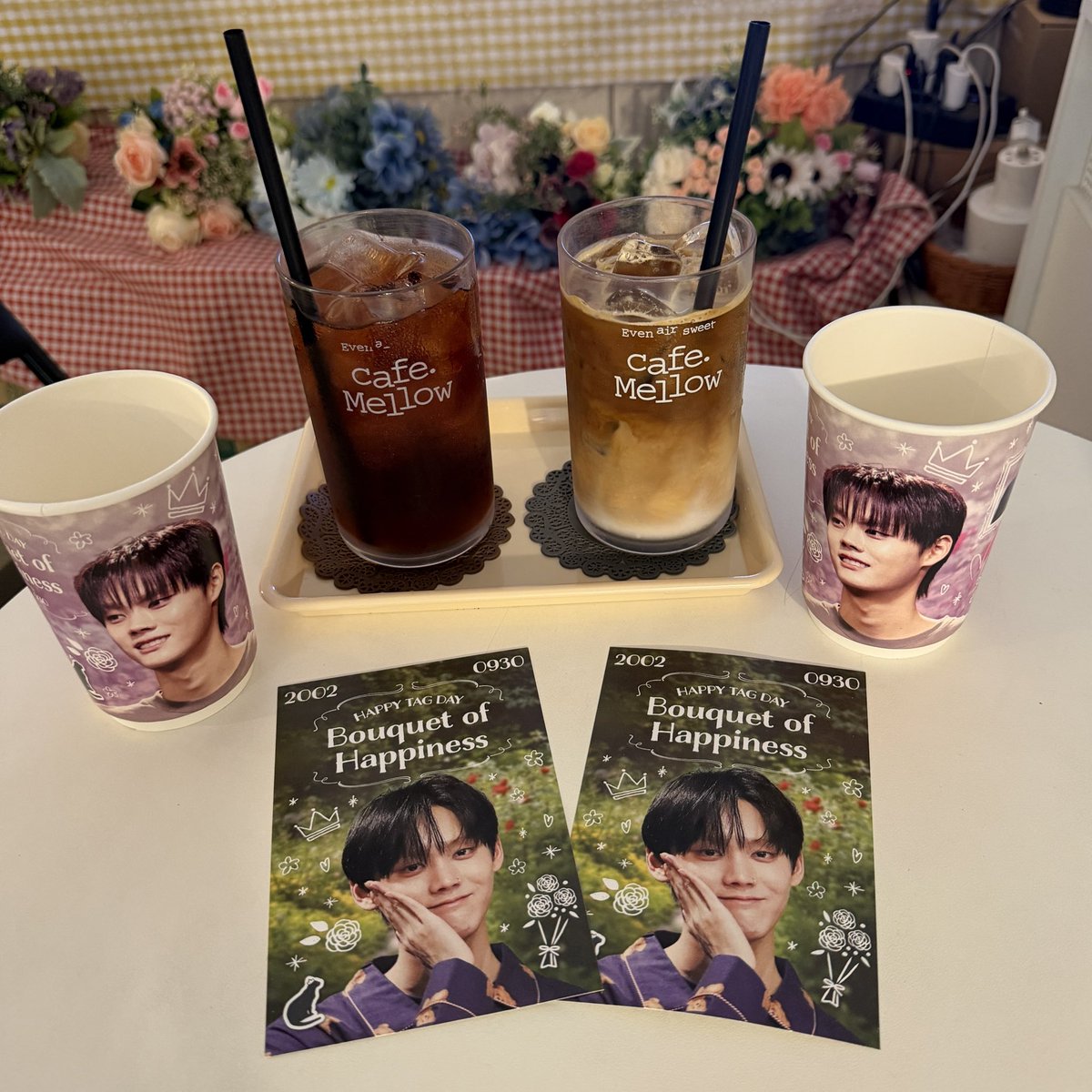 uung_e_'s tweet photo. テグへの愛が伝わる心暖まるカフェでした
とても良くしてくださって居心地の良い空間でした
一緒にテグを祝うことができて幸せでした！ありがとうございました🍀💖

#HappyTagDay
#Bouquet_of_Happiness 
#ONEPACT
#원팩트
#TAG #태그 https://t.co/Fq0Qds6LWB