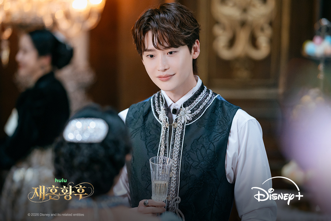 DisneyPlusKR tweet picture