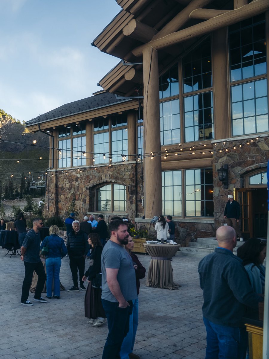 SnowbasinResort's tweet photo. LAST Sunset Social of the year is THIS THURSDAY!!🗣️🚨🌄

Come up and join us for one final, post-work hurrah as that golden light glimmers across our favorite mountain faces.

Cheers to yet another amazing Sunset Social season. We’ll see you Thursday!🥂💙 https://t.co/gNCRYyyTV1