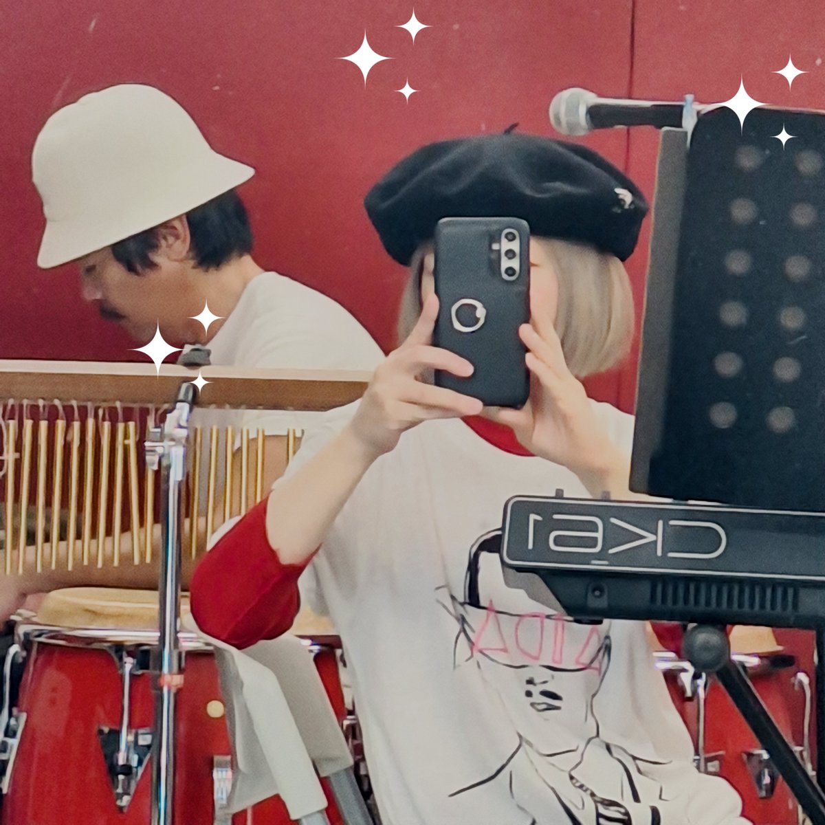 wikadedicates's tweet photo. スタジオにクインシー・ジョーンズいるかと思いました🎶
ところで映画マイケルでQ役のケンドリックさんめちゃくちゃ似てるんだけど元々ご本人の大ファンなんだって🥰 https://t.co/FbWkah7NT3