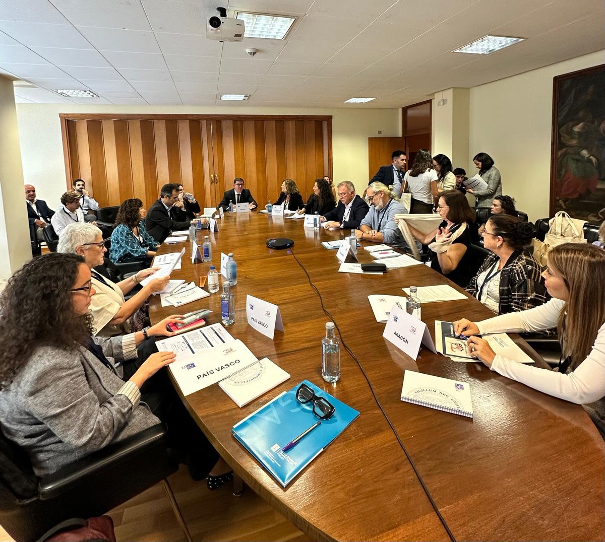 AdmonLocalCM's tweet photo. 🔎 La @ComunidadMadrid participa por quinto año consecutivo en el Congreso Internacional de Transparencia.

📊 En el último año, el Portal de Transparencia ha recibido más de 1,5 millones de visitas y 1.500 solicitudes de información. https://t.co/OinXSqloqQ