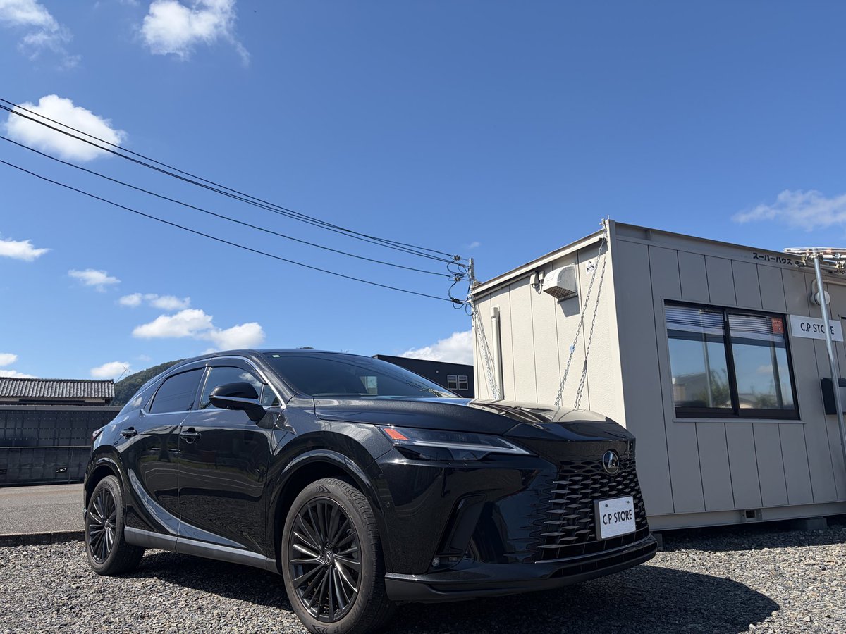 c_pstore's tweet photo. 注文販売⑥

レクサス　RX
350h バージョンL
高額車両のご依頼
SNSを通じてのご依頼です。
本当にうちでいいのかと何度も思いましたがありがたい限りです。
精一杯込いつも通りしっかり仕上げていきます。

最近注文をご依頼いただき大変嬉しいです。 https://t.co/DyRWxzZtop
