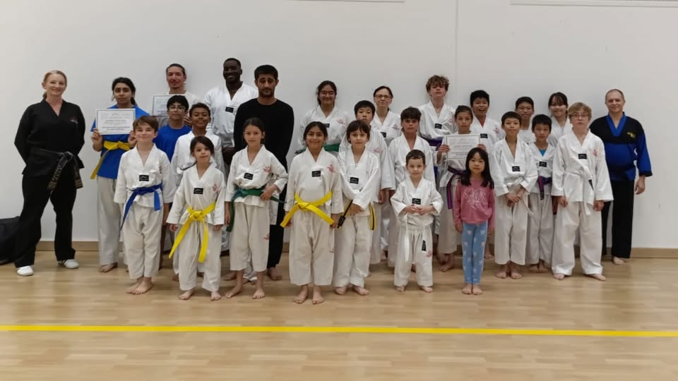 HEDTKD's tweet photo. @WOIKingston tonight you call all enjoy a #FREE taster session at our #kingston club. All ages &amp; abilities are welcome. https://t.co/8xyButDCbi for info. 

#martialarts #fitness #familyfun #karate #selfdefence #activekids #sports #lifeskills @KtonToday @ActiveKingston https://t.co/FM5x9e6QhS