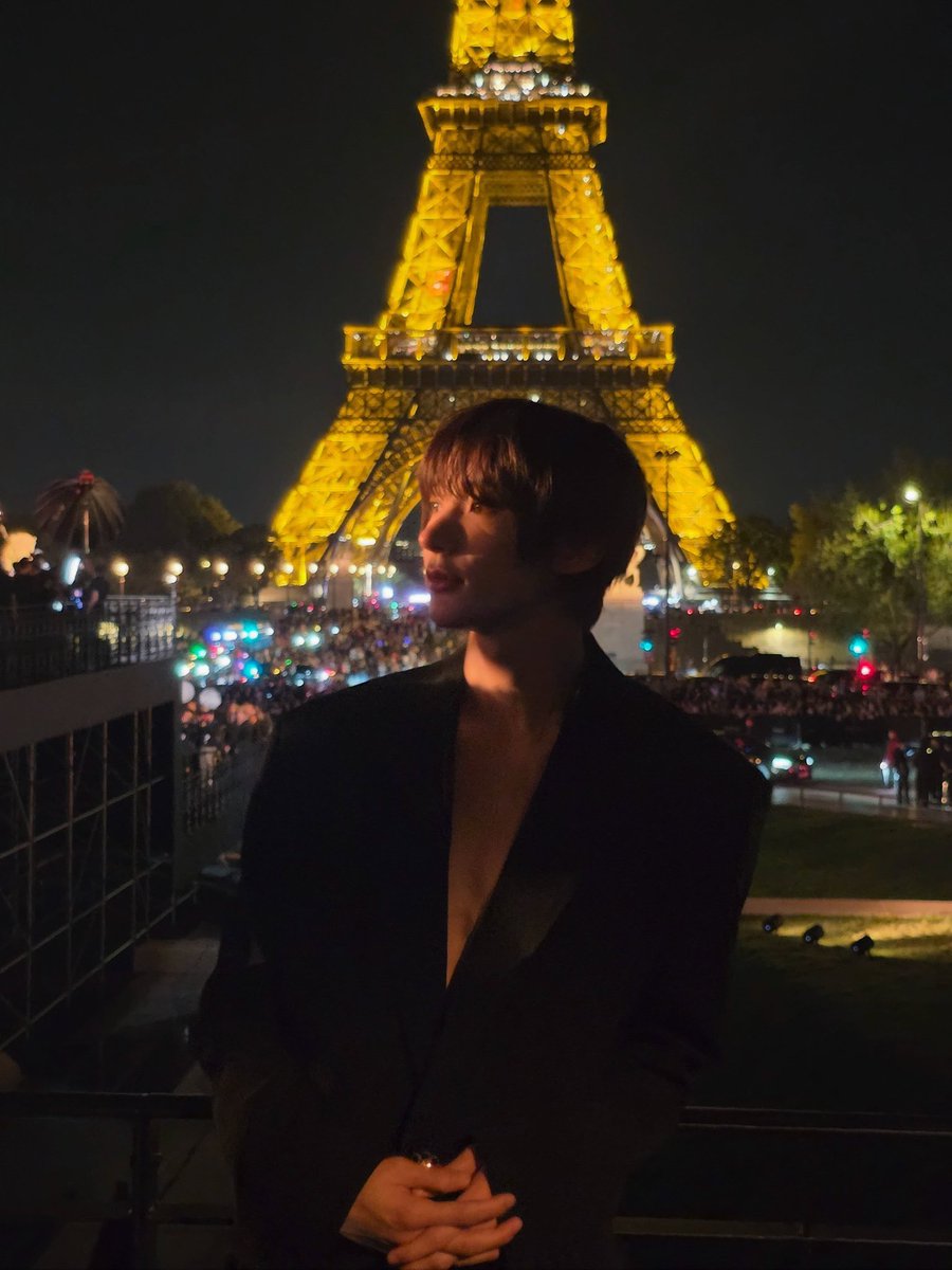 riize_archives's tweet photo. 260930 #ANTON riize_official instagram 

a special day 🥂
#ANTONxSaintLaurentSS27 #ANTONxSaintLaurent @YSL https://t.co/9c4l29OK8K