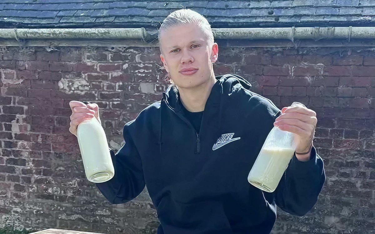 SamaHoole's tweet photo. Erling Haaland eats cow hearts, liver and raw milk, and this summer the founder of America's loudest vegan doctors' group called it dirty fuel.

Standing first. Haaland is the most feared finisher in world football, a man who spent this summer leading Norway at their first World Cup finals since 1998, running on around 6,000 calories a day. He talks about the diet the way a farmer talks about feed: eating quality food that is as local as possible, he says, is the most important thing.

On his plate:

- Beef heart
- Liver
- Raw milk
- Beef

On the worry list of Neal Barnard, president of the Physicians Committee for Responsible Medicine:

- Saturated fat
- Cholesterol
- The arteries nobody can see

Barnard's case, made on his own organisation's podcast, runs like a car advert in reverse. An athlete burns fuel hard, the fuel has impurities, and a hard-driven engine with dirty fuel gets damaged. You can look extremely healthy on the outside, he said, and nobody can see how the arteries are doing.

That last line is the whole case. It is a guess about something hidden, offered against a body the entire planet watches for 90 minutes at a time.

Every piece of the dirty fuel is the stuff a human body is physically built from. The heart is the densest muscle food on an animal, the liver is its vitamin store, and the milk is what mammals feed their young when growth is the only job going. Haaland eats the parts of the animal his great-grandparents in rural Norway would have recognised, and his body does precisely what a body fed like that is meant to do.

The clean fuel theory has to speculate about arteries it has never seen. The dirty fuel is on the pitch every weekend, and you can watch it score.