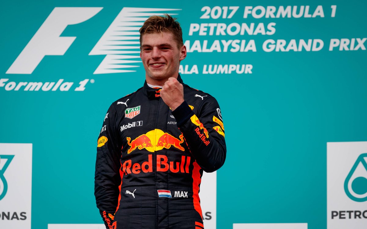 redbullracing's tweet photo. The last time we celebrated Max's birthday in Malaysia... 🎂🏆 https://t.co/XVsN2lKeKW