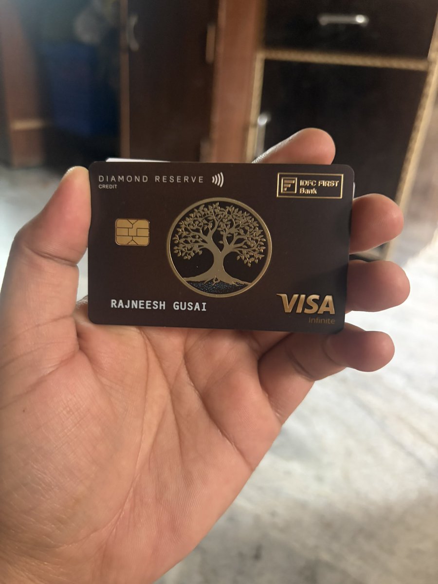RAJNEESHGUSAI's tweet photo. Complimantary for me diamond reserve idfc credit card #ccgeeks #creditcards #idfcfirstbank https://t.co/YaFEYjCF4P