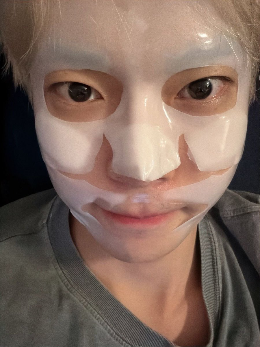 ___jaehyun127's tweet photo. หมวย                               แปปหนึ่งเฮียมาร์คหน้าอยู่ https://t.co/t6YjM12ZOL
