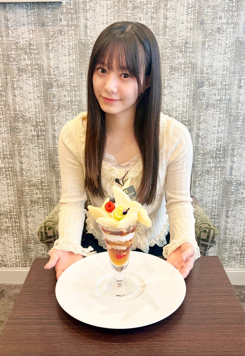 cx_mezamashi's tweet photo. あす1日(木)のイマドキは…
人気店のティースイーツを仲村悠菜ちゃんが紹介✨

静岡県産の香ばしいほうじ茶を使ったチーズケーキ🧀や、アップルティーゼリー🍎チャイパンナコッタに洋梨🍐をあしらった華やかなパフェなど秋のスイーツが登場するよ💖

6時50分頃に放送予定📺 https://t.co/QPLkg36Hik