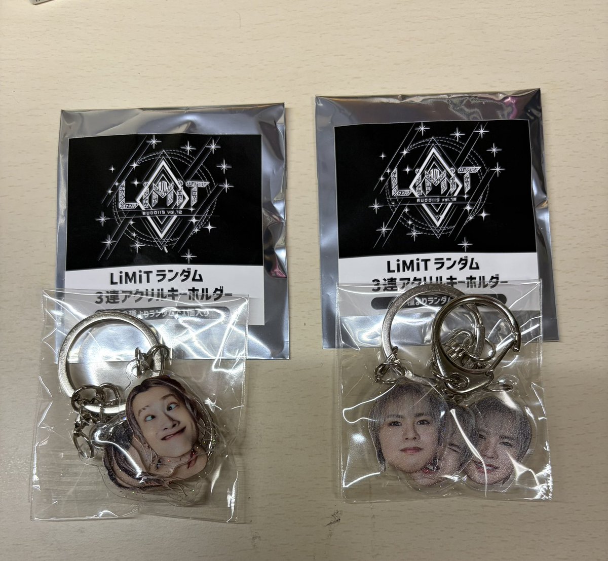 hata_o5's tweet photo. BUDDiiS ランダム3連アクリルキーホルダー 

譲）画像参照
求）TAKUYA.YUMA>買取

リリイベ愛知もしくはLiMiT東京2日間での交換優先

気軽にお声掛けください https://t.co/ZsnvjTrg0I