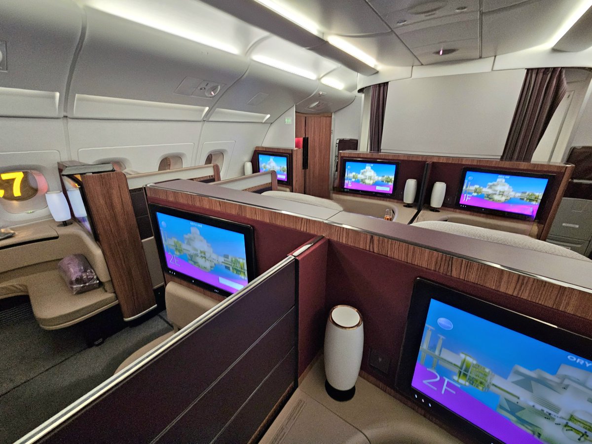patstravelrevu's tweet photo. New Review!! @qatarairways #A380 #FirstClass Review https://t.co/bu7KEhHbFm #QatarAirways #Qatar #travel #aviation #airbus #airlinereview #avgeek #oneworld #LuxuryTravel #patstravelreviews https://t.co/fJ9mdsELXA