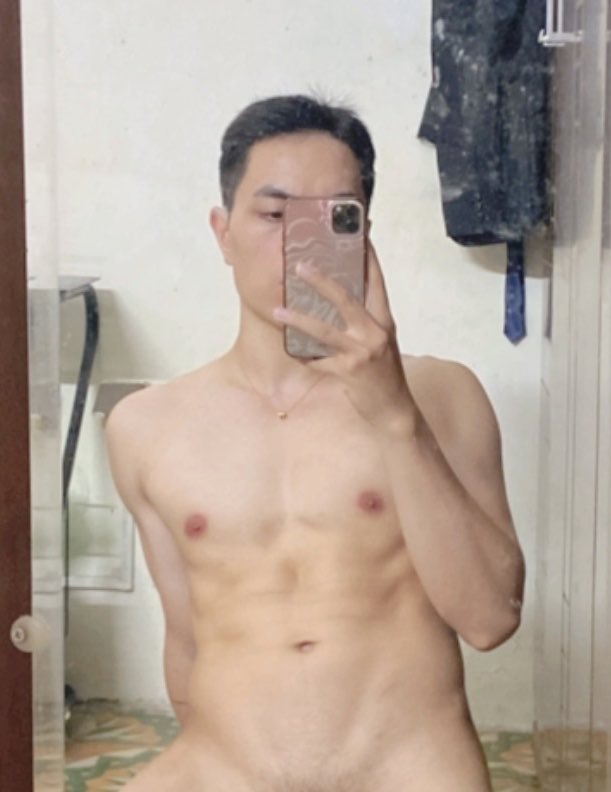 quinniumc's tweet photo. Gương hơi mờ 😉 https://t.co/L9AeXKoO5N