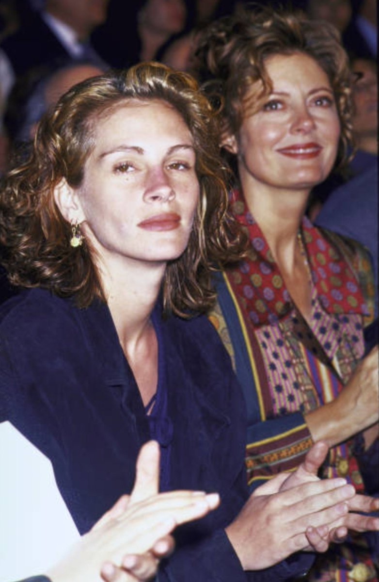 37Lemons's tweet photo. The 1998 movie "Stepmom" should've been called "Stepdad"

Two dudes in it: Susan Sarandon &amp; Julia Roberts https://t.co/kKbbu6O6At