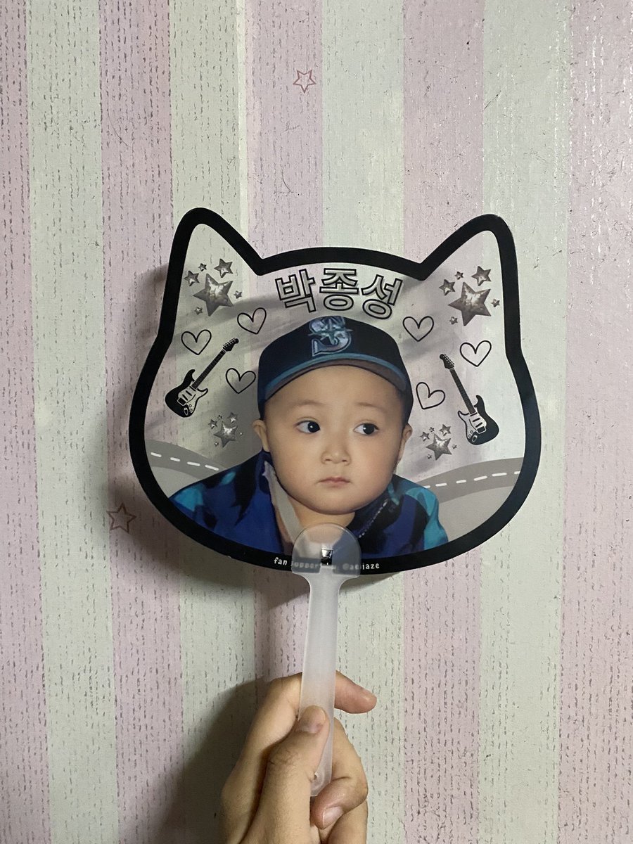 aeijaze's tweet photo. as usual, nde na aq nakagawa ng pubmat 😆 but ito po freebies ko on sat! hehe see you when i see you nalangg! 🤗

#DunkinPH_ENDLESS
#ENDLESSFunMeet
#ENHYPEN https://t.co/3fCB6veKtu