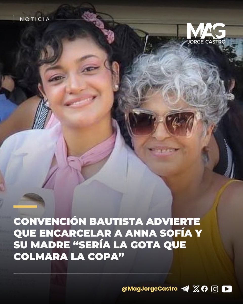 MagJorgeCastro's tweet photo. ⚠️⚠️Convención Bautista advierte que encarcelar a Anna Sofía y su madre “sería la gota que colmara la copa”

La Asociación Convención Bautista de Cuba Occidental expresó públicamente su respaldo a Anna Sofía Benítez y su madre, Caridad Silvente, ante el proceso que enfrentan por difundir el video de dos policías vestidos de civil que llegaron a su vivienda con una citación de la Seguridad del Estado.

“No son delincuentes, ni asaltantes, ni vendedoras de droga, terroristas, ni mercenarias”, señaló la organización religiosa, que considera que “el ejercicio legítimo de la verdad y la transparencia no debe ser criminalizado”.

El pronunciamiento es especialmente duro al describir “una isla que se cae a pedazos” entre hambre, enfermedades, falta de agua, electricidad y medicamentos. “En medio de tanto crimen impune en Cuba, es inadmisible que ellas sean condenadas a prisión”, afirma.

“Por un sentido elemental de justicia, no podemos, no queremos y no vamos a dejarlas solas”, advirtió la Convención, que remató asegurando que el encarcelamiento de ambas “sería la gota que colmara la copa”.