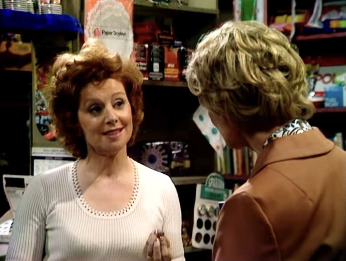 IreneSFans's tweet photo. Wishing the wonderful Barbara Knox a very happy birthday today! https://t.co/8Y0Aijx3oN