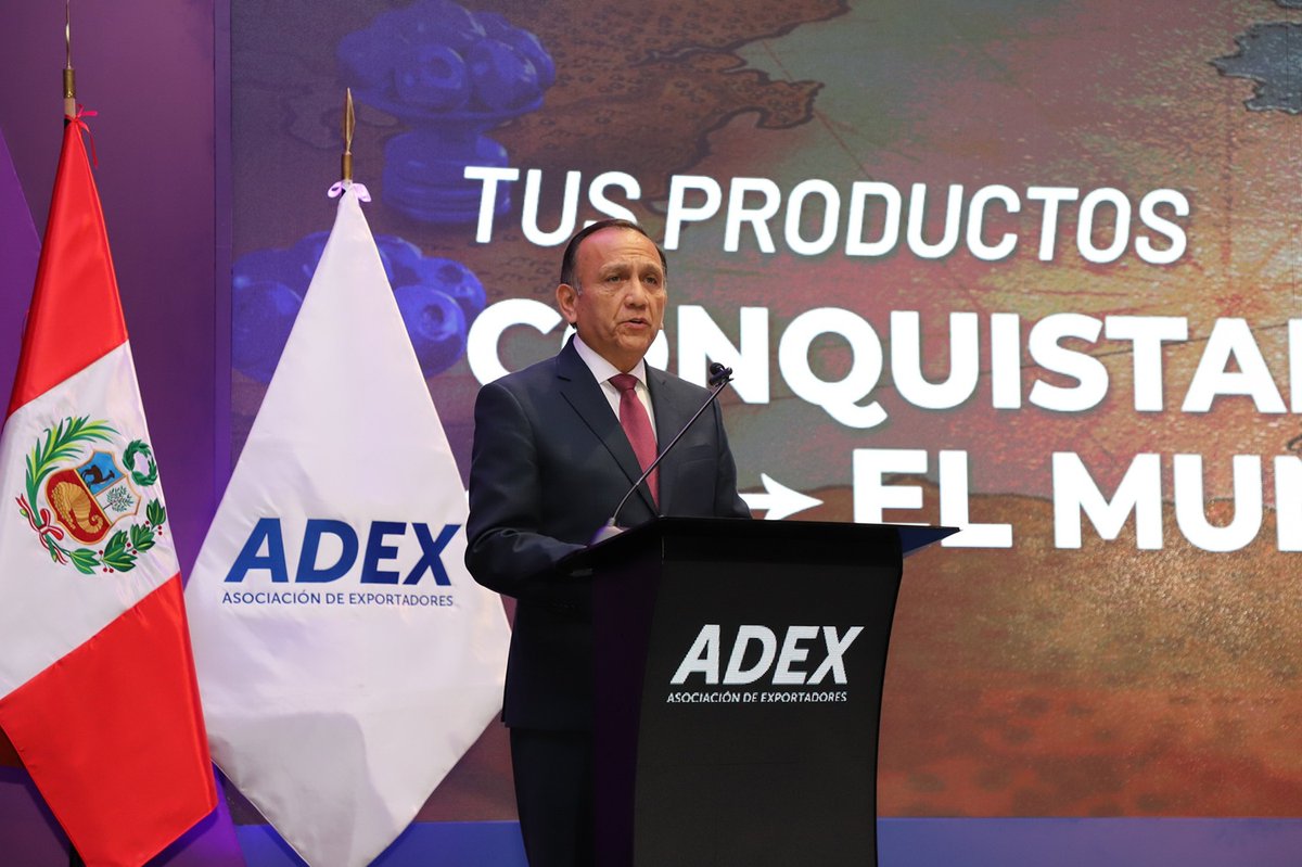 prensaperupe's tweet photo. 🇵🇪¡Expoalimentaria 2027 se realizará del 22 al 24 de septiembre en Lima! Tras cerrar con expectativas tres mil cuatrocientas cincuenta y tres citas comerciales por 1,100 millones de dólares en su edición de este año 2026.   
https://t.co/YcRcj6FJKH https://t.co/quC37rvcwH