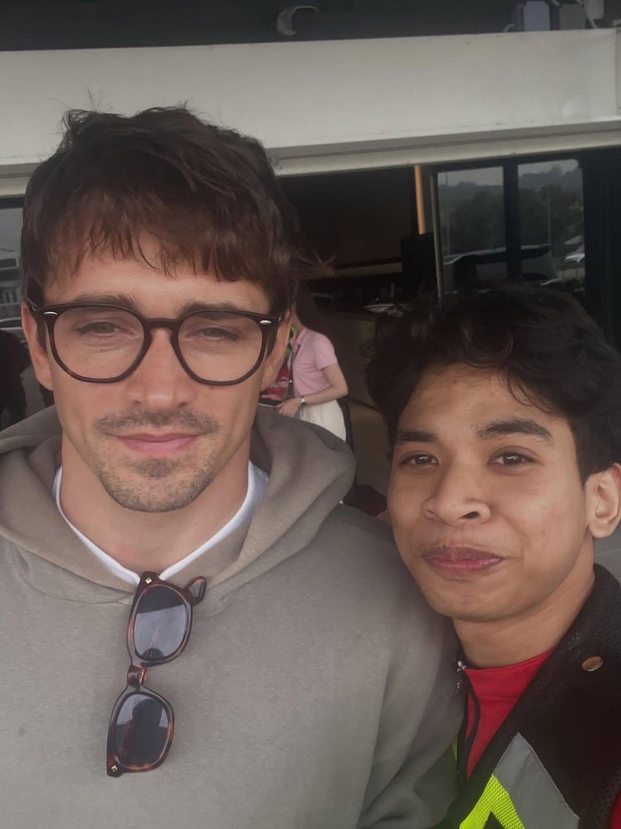 leclercsstreet's tweet photo. Photos of Charles with fans from his arrival in Malaysia today 🤍 https://t.co/ZNUuyMAsfv