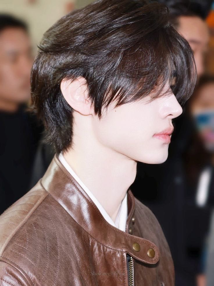 bbyghoon's tweet photo. sunghoon and its not even up for discussion https://t.co/sHJArzo4f7