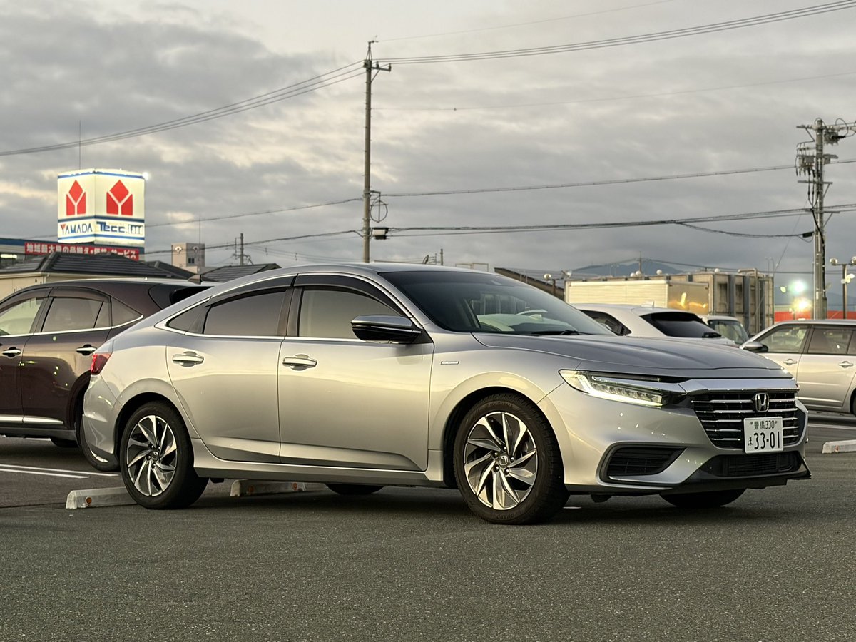 MOCHIKO_Chang's tweet photo. 【New My Car】
HONDA INSIGHT ZE4

やっぱりセダンがNo. 1ってことでインサイト買いました！
めっちゃエコカーです🌱

そこまでガッツリ弄る気は今のところありませんが何かしらはしようと思います😇 https://t.co/WAuDbgqmld