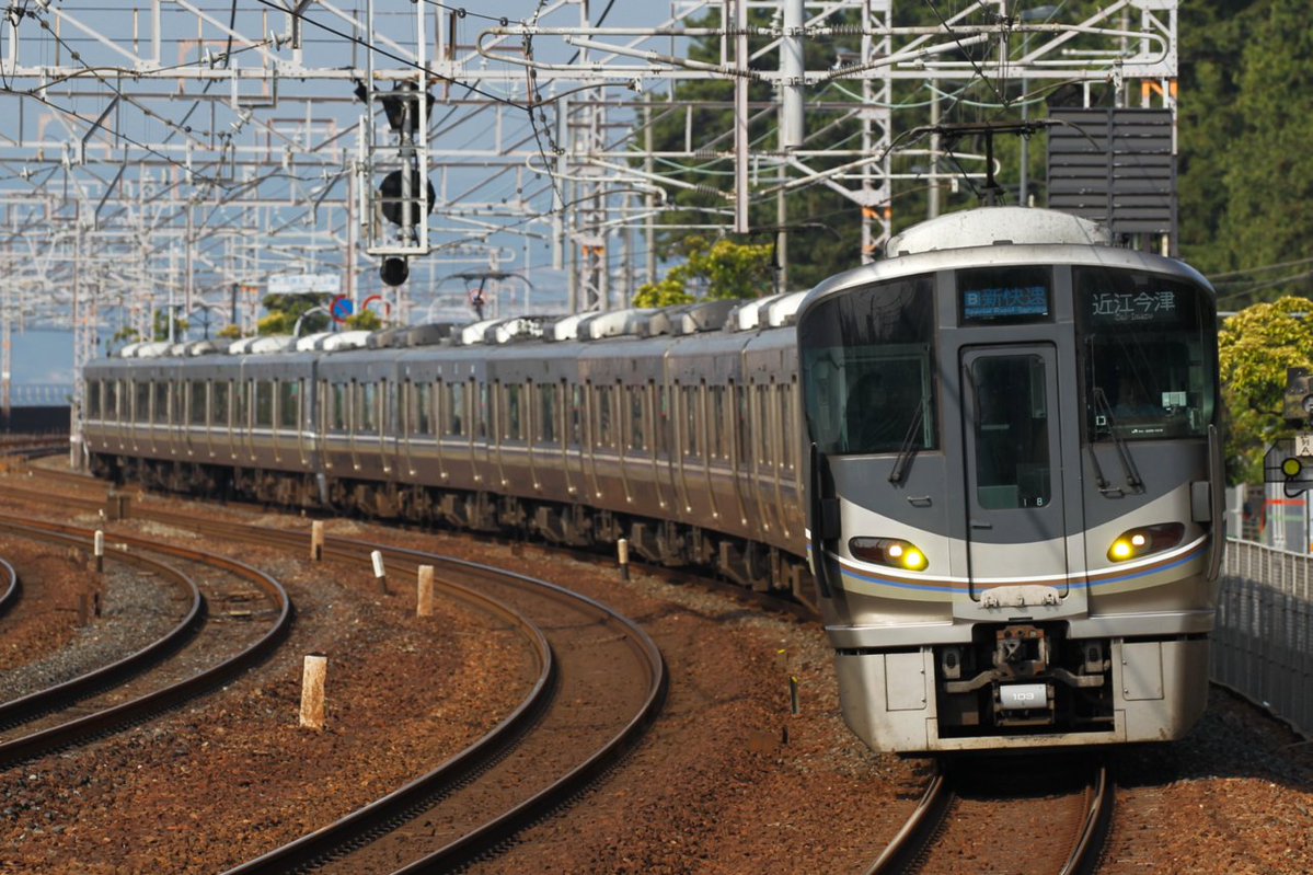 news_jrwest's tweet photo. ／
📺ABCテレビ「#newsおかえり」で
大阪指令所の特集が放送されます！
＼

普段は見ることのできない指令所の様子や
安全・安定輸送を支える社員をご覧ください！
 
📺放送時間
10月1日（木）16時30分ごろから15分程度

※生放送のため、
放送時間の変更・延期の可能性があります
※ABCテレビ公式YouTubeでも配信予定