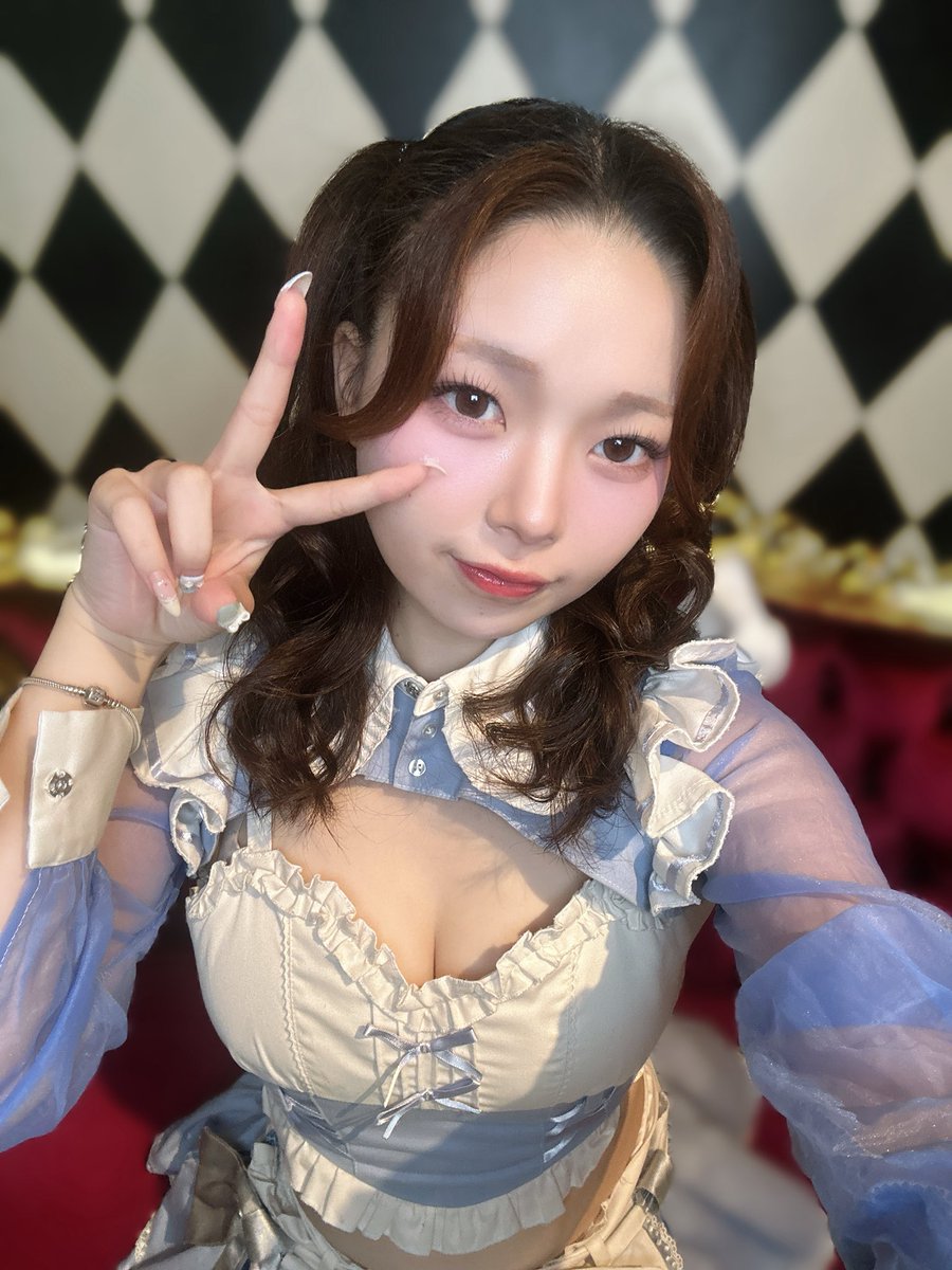 jxchanx's tweet photo. きゅるーん https://t.co/GvxMv8Ax3X