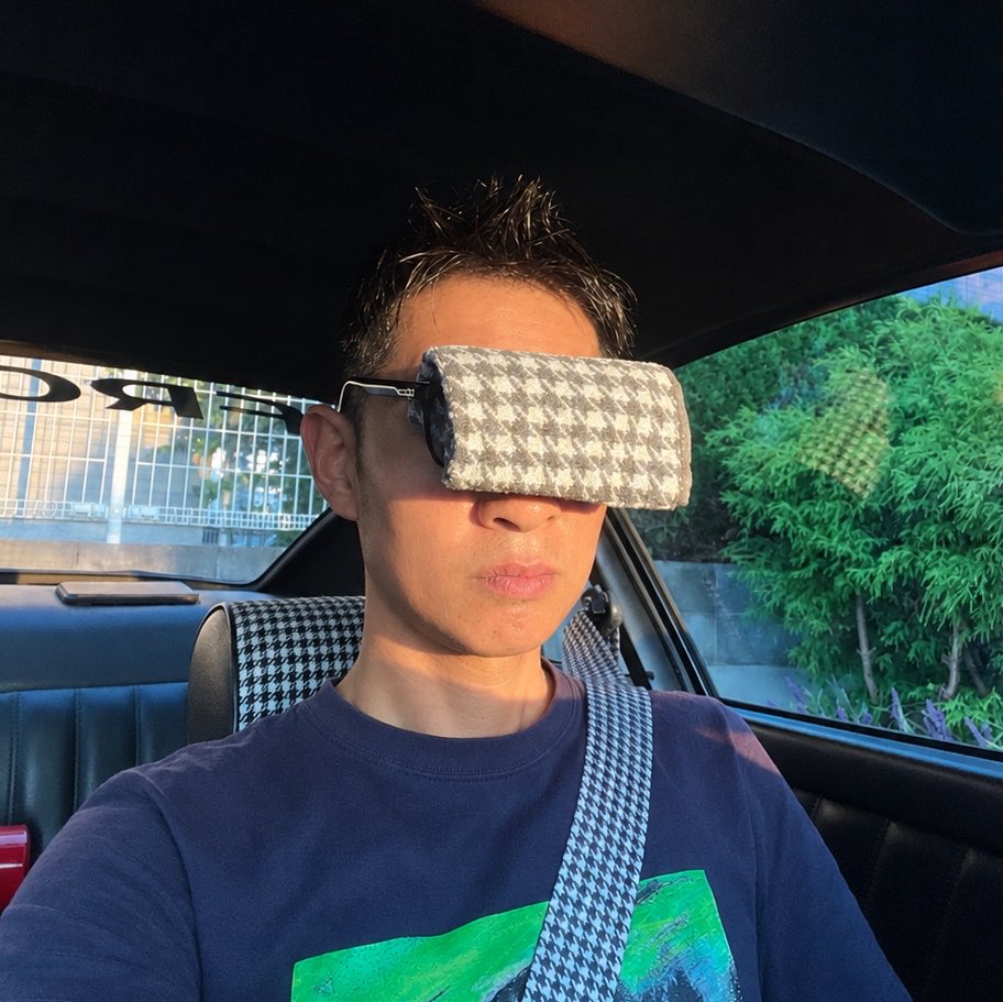 Tabbys_Base's tweet photo. ファミマの千鳥格子ハンカチを手に入れた！ https://t.co/jVsCcBuqgR