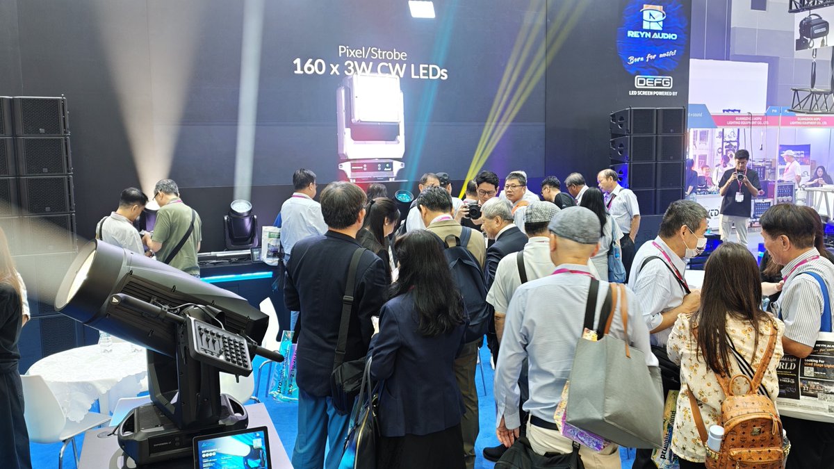 acme_lighting's tweet photo. DAY ONE AT #PLSB2026 IS A WRAP!
What a start in #Bangkok! From live demonstrations to inspiring conversations and new connections, #BoothE24 has been buzzing with energy throughout the day.
And we’re just getting started. Two more days to explore ACME’s latest innovations. https://t.co/5iWR9FEgpo