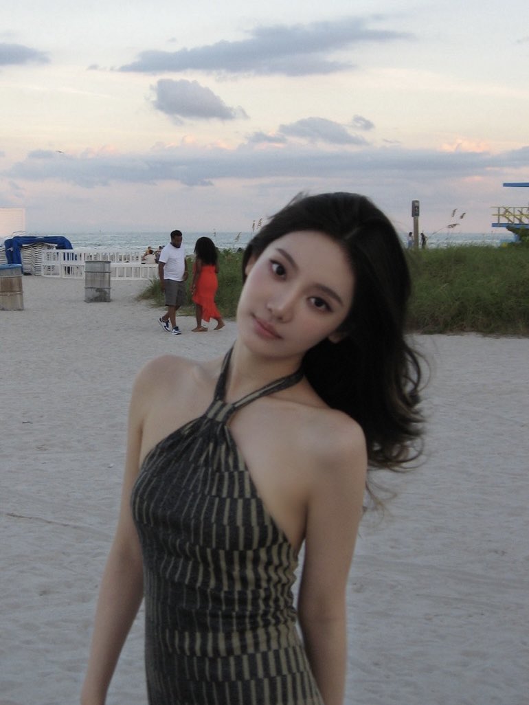 aespa_official's tweet photo. love it here

#aespa #æspa #에스파 
#NINGNING #닝닝 https://t.co/7Yfd41McVM