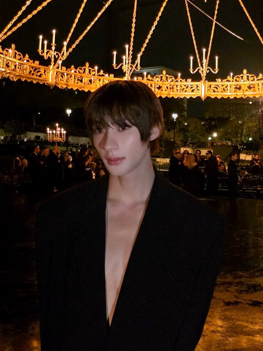 newbie_nrs's tweet photo. 2 รูปนี้หน้าตาเหมือนตุ๊กตาเลยอะ t-t https://t.co/GHDpsHZFWY