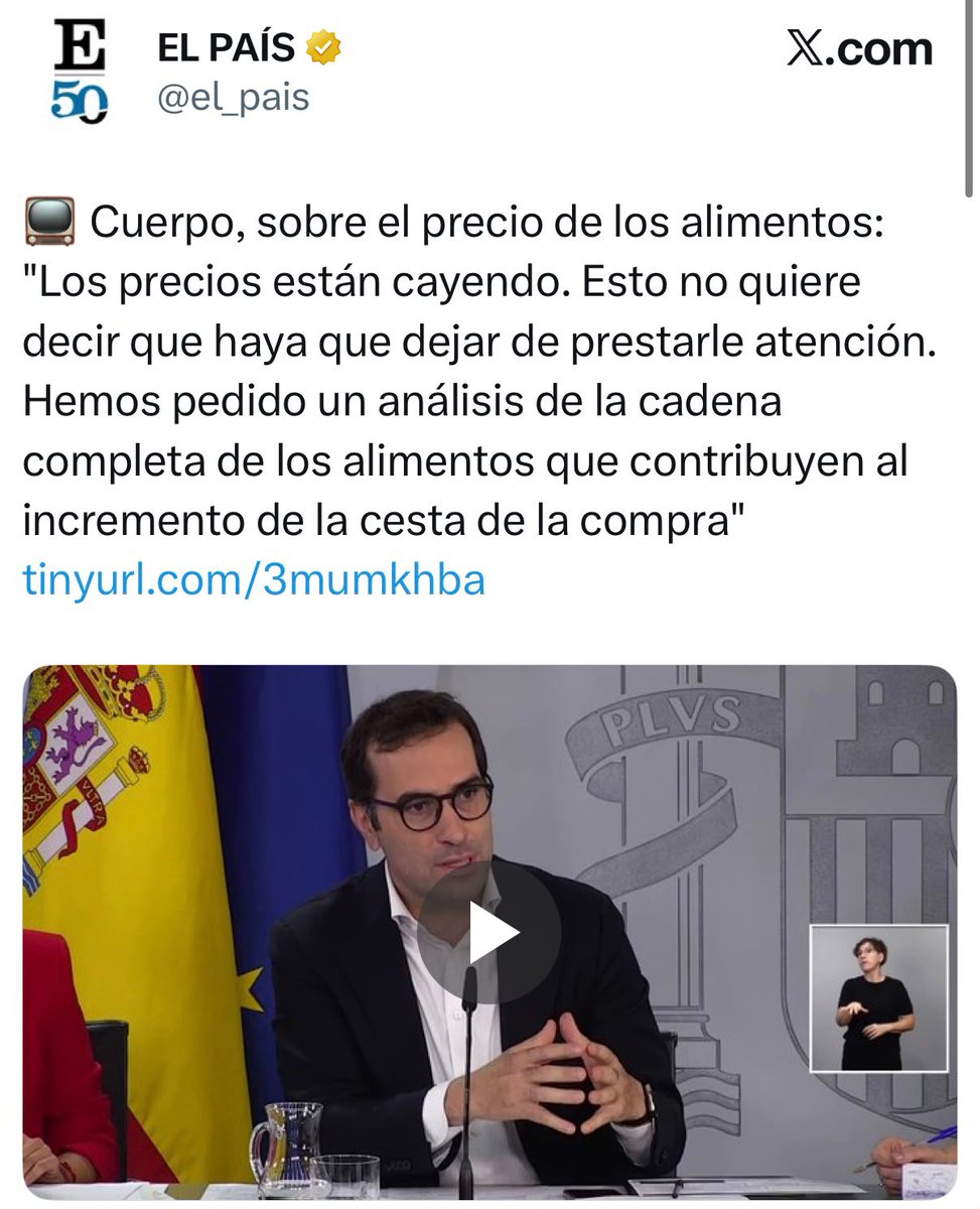Tomy_Rohde's tweet photo. Vamos a ver, desde 2021 (cuando llevábamos avisando los agricultores desde 2019), los alimentos que dice mi ministro que están cayendo:

El INE dice que en general han subido: 35%
La OCU: 39,5%

Por ponerles un dato, los tomates han subido un 33% el último año https://t.co/yeODAjFlZ0