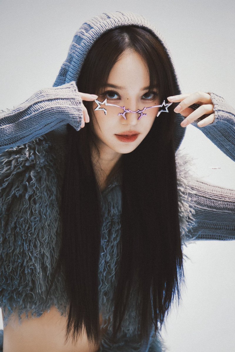janxjingjing's tweet photo. THIS JANJINGJING PHOTOSHOOT THOUGH 🥵 https://t.co/uMEyqTfDNa