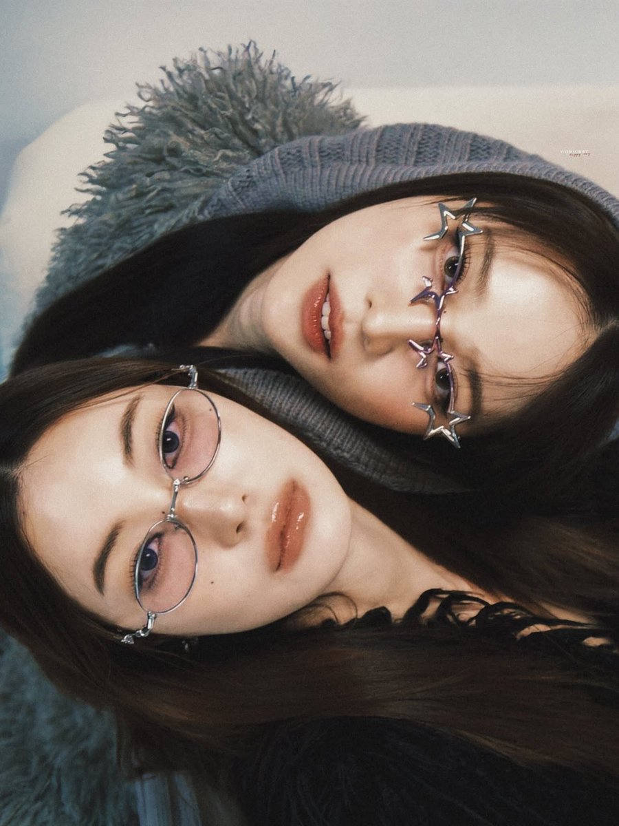 janxjingjing's tweet photo. THIS JANJINGJING PHOTOSHOOT THOUGH 🥵 https://t.co/uMEyqTfDNa