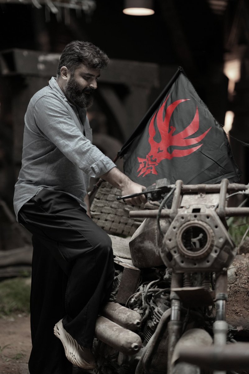 BossTweetzz's tweet photo. Enri adu Work 🔥🔥🔥🔥🔥
Peak 🥵🥵

#BillaRangaBaasha #BRBFirstBlood https://t.co/gADJu9Eu5M