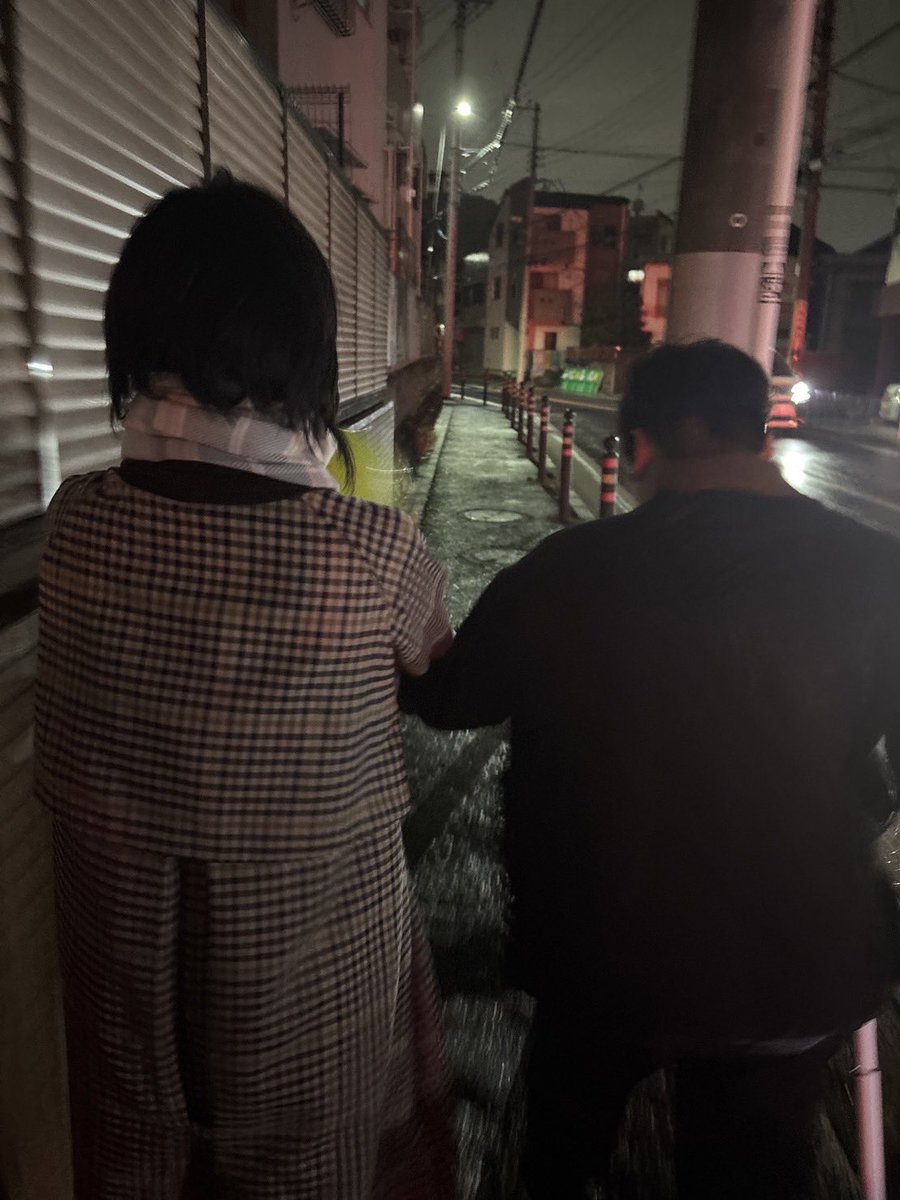 bv3_vd's tweet photo. 引越し終わったぁ🏠
はじめて実家離れて暮らした家
遠距離で苦しかった自分を引越して支えてくれてありがとう
これからは2人じゃなくておばあちゃんと3人だけど彼女の事がいちばん大切なのは変わりないし
少しでも早く理想の生活ができるようにがんばるね。
毎日隣で過ごしてくれてありがとう。 https://t.co/ASKrVHka5z