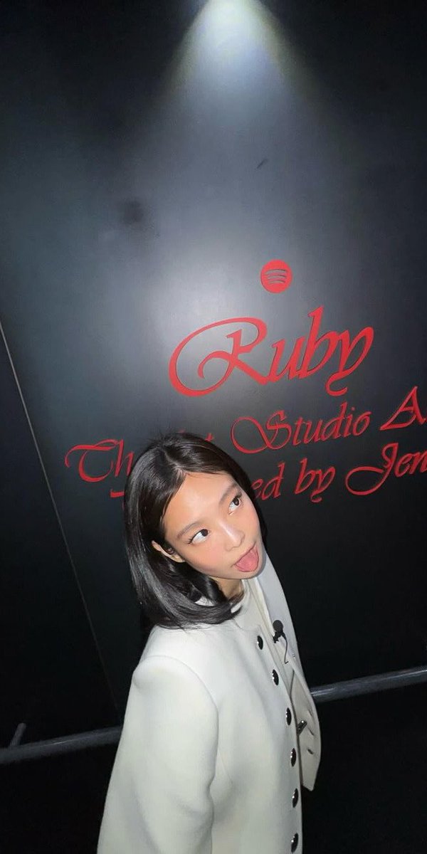 jenuie's tweet photo. Missing Ruby already.❣️ https://t.co/HqQNEgVYm2
