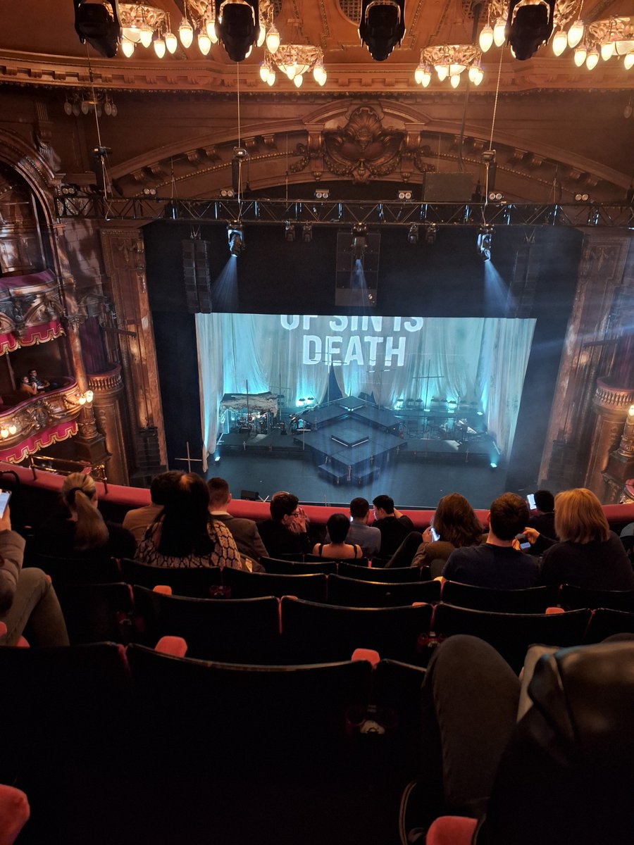 landslideskies's tweet photo. @pyrorapp When I went and sat high up a bit of the stage was cut off at the top but I was pretty happy! Could see mostly https://t.co/PXP0YbCxH7