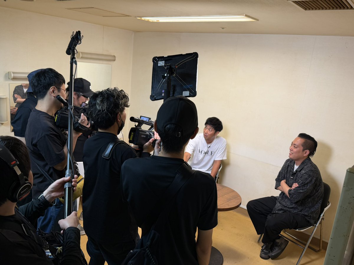 ogata_machida's tweet photo. ✨いよいよ明日から放送✨

（初回ロケ後）
Q:どんな番組ですか？

尾「ちょっと今…しゃべれないです」
町「かなりハードです」
尾「地獄見せてやるよ(涙)」
町「是非この"地獄番組"をみんなに見てほしいです」
尾「僕はでも…あまり見てほしくないです…」
町「そんなこと言わないでください（笑）」 https://t.co/XbnmVklAJd