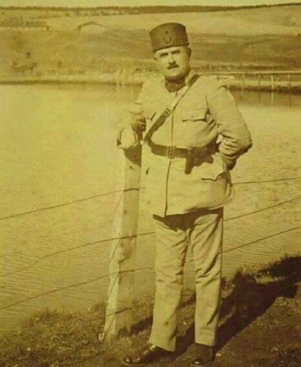 TurkcuPaylasim's tweet photo. “Irk meselesini fevkalade mühim görüyorum. Türk olmayanların kalbi, bir Türk gibi hiçbir zaman çarpmayacaktır."  

- Kazım Karabekir https://t.co/ZSEq84Qrad