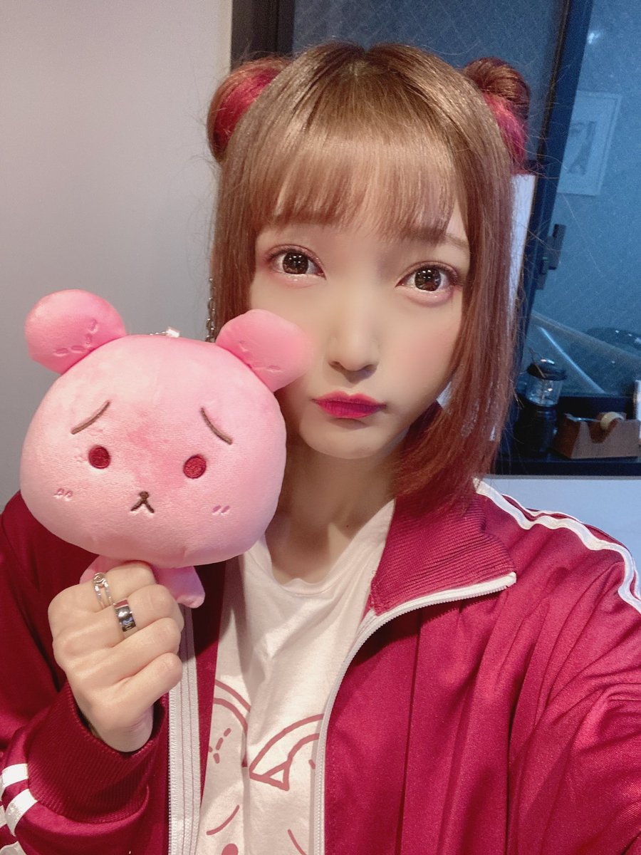 Rimi_nsmt's tweet photo. #ブシクリ10周年 おめでとうございます！

クリエイティブさんがいなければ、りみりんくまっはこの世界に降り立つことはなかった。
ずっと私の落書きのままだった。

私もりみ友も、りみりんくまっとたくさんの想い出が出来ました。

またいつか、一緒に何か出来ますように、私も頑張ります🧸💕 https://t.co/RIH8qjek4O