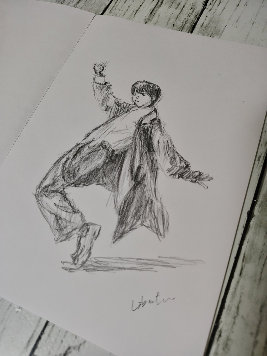 LibertanewLife's tweet photo. 帰宅したのでとりま落書き
NO消しゴムなので薄目でヨロスク

#羽クリエイティブ
シャーペンでまっすぐドラムさん https://t.co/mJxqW9bbIt