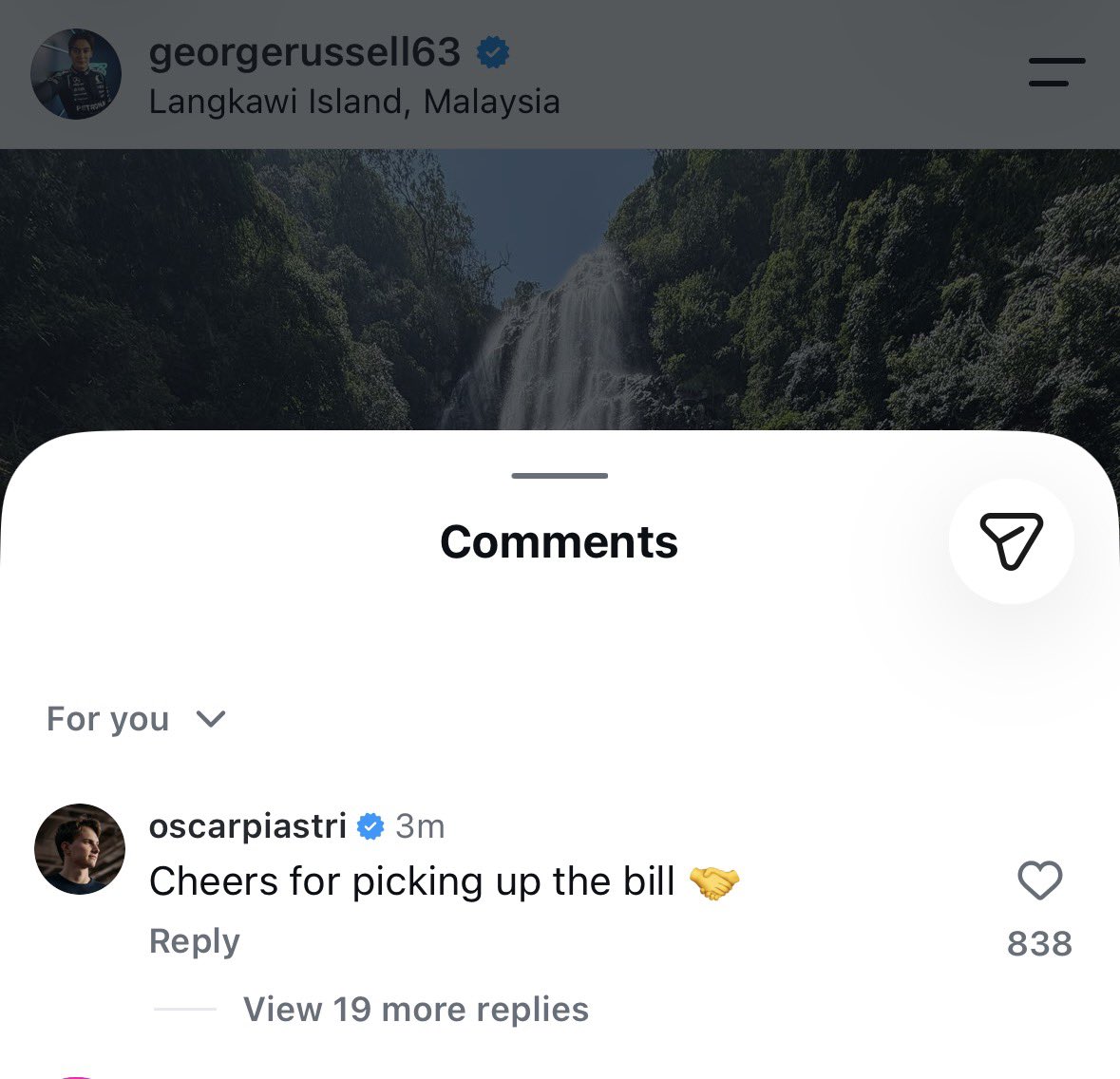 goldenheartvhes's tweet photo. oscar’s comment on george’s post 😭😭😭😭 
“cheers for picking up the bill 🤝” https://t.co/K4IcetlbaB