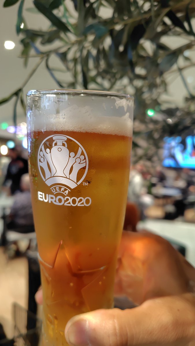 machi6969's tweet photo. ギリシャ🇬🇷から旅立ちます。
負けた去年はスパイシーパイと
エスプレッソ☕
勝った今年はアルファ(ALFA)の
生ビール🍺
ありがとう、また来年←w 😁✨️
Ευχαριστώ! Τα λέμε του χρόνου
#Spartathlon
#スパルタスロン https://t.co/bdOv7vIh95