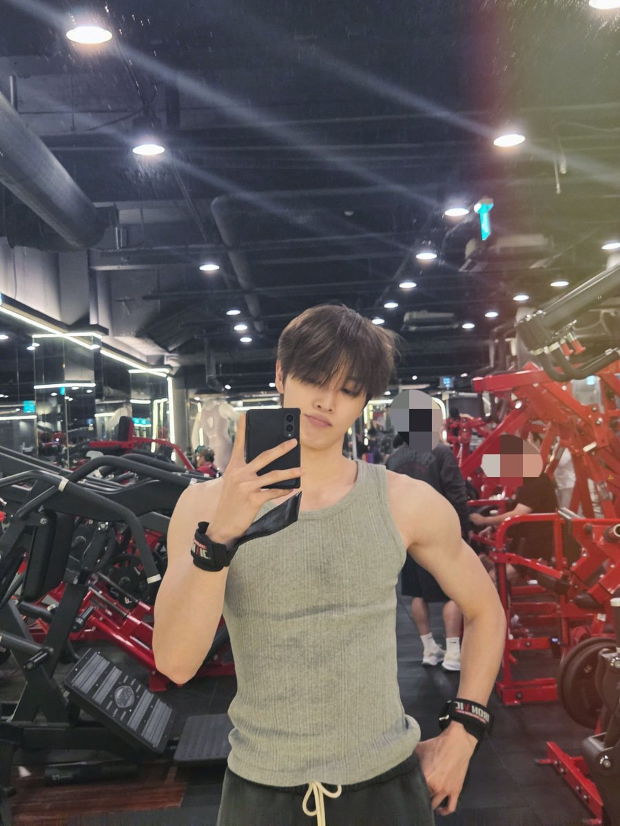 izz_zx's tweet photo. 260930 #성찬버블 https://t.co/YKYao4wXqF