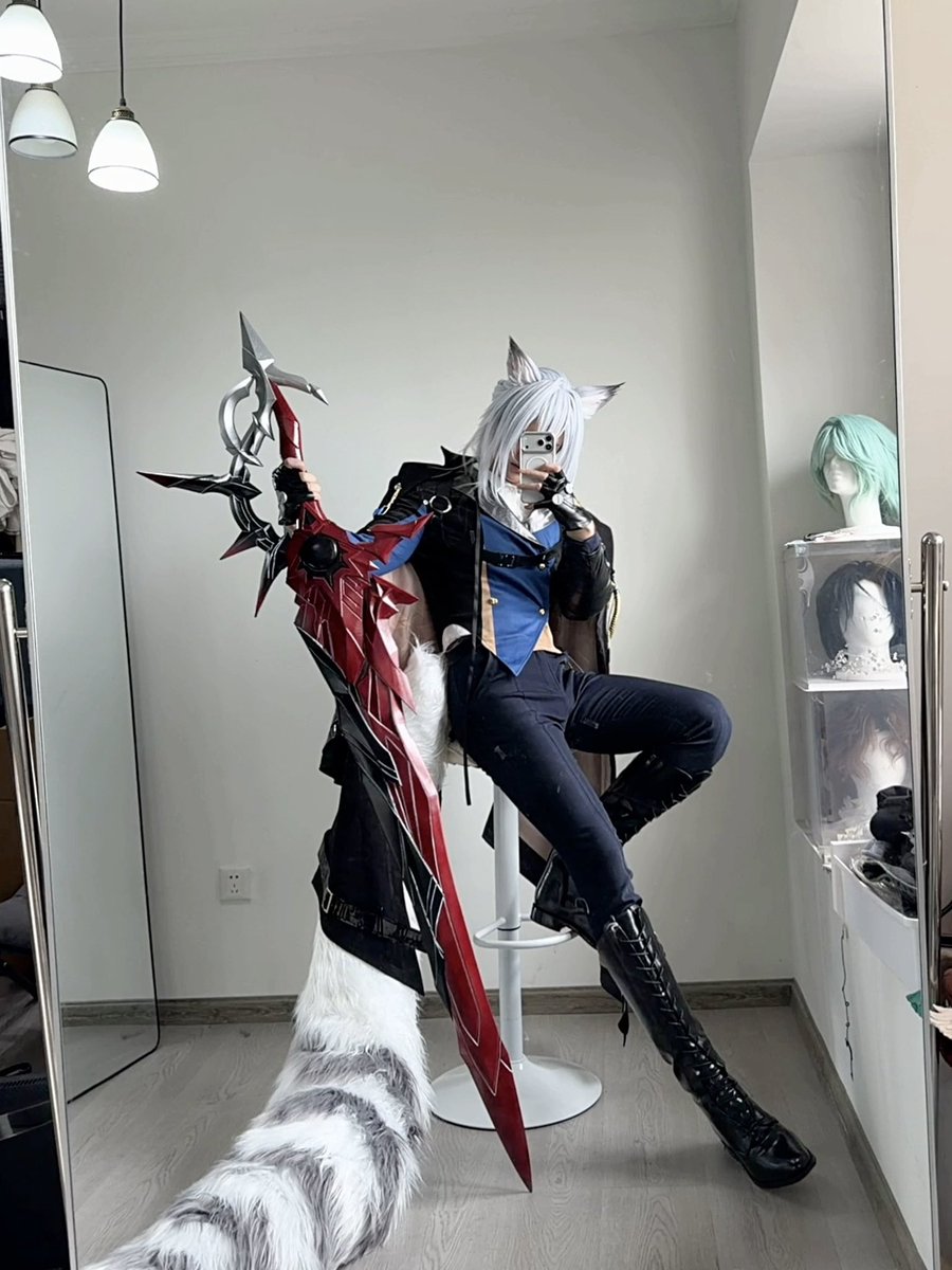 silverkey_0814's tweet photo. #ZenlessZoneZero 
New claymore isn't ready.but I got a old one https://t.co/GlVkUkKcHL