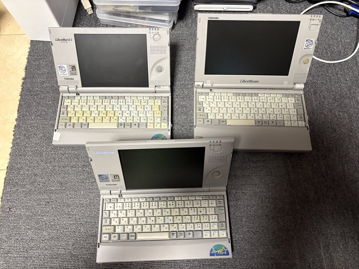 darekasan_net's tweet photo. 小さいパソコン大好き
ちなみに全部一応動きます https://t.co/RYVgE9EyWV